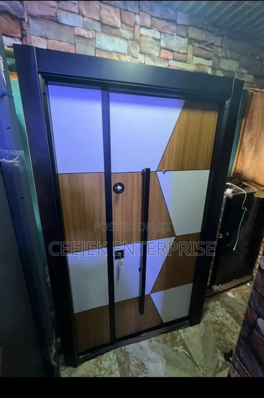 Luxuey Design Door