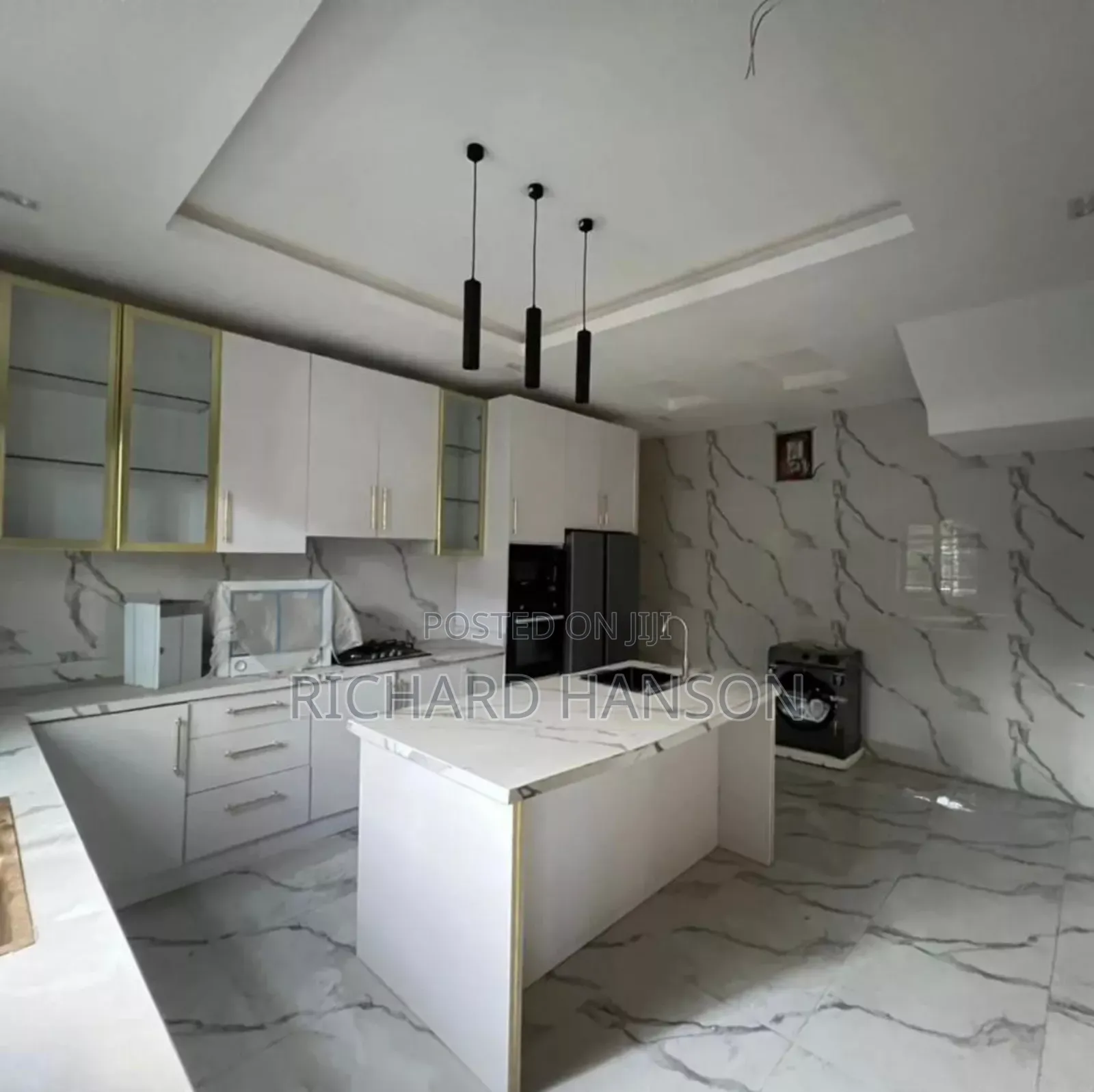 5bdrm Duplex in Inside Lekki Phase 1 for sale