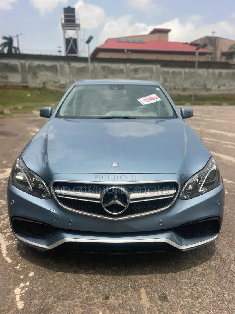 Mercedes-Benz E350 Base 4dr 4Matic Sedan AWD (3.5L 6cyl 7A) 2012 Blue