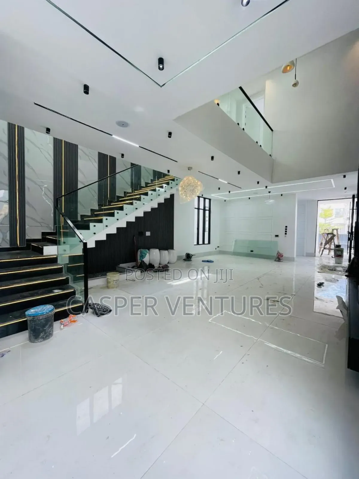 5bdrm Duplex in Royal, Lekki for sale