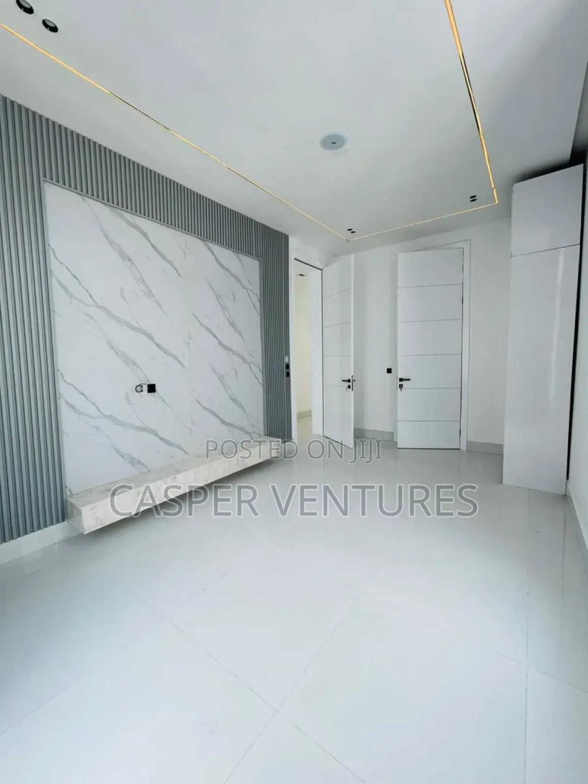 5bdrm Duplex in Royal, Lekki for sale