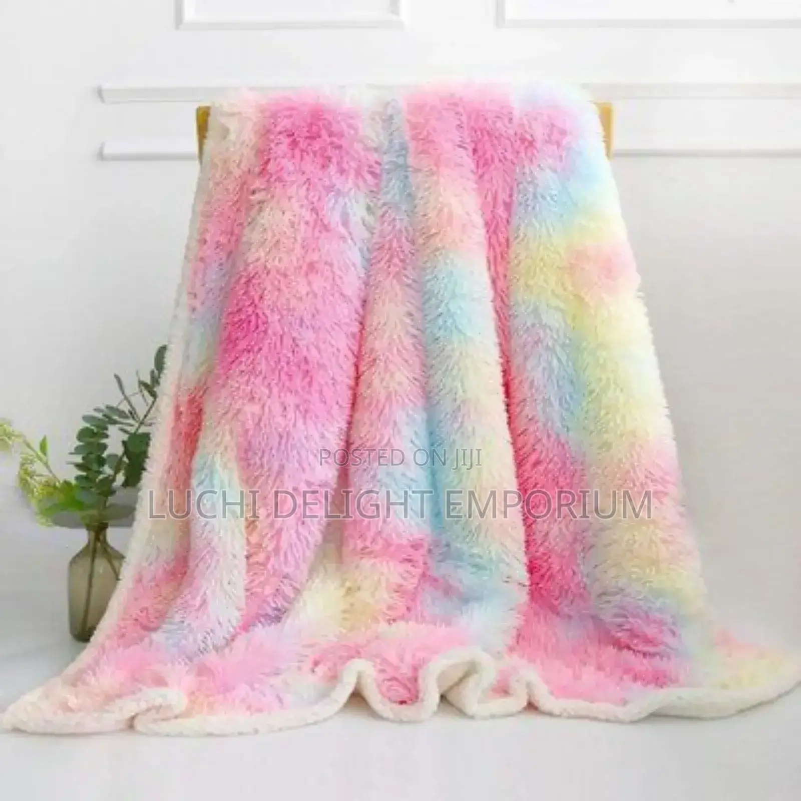 Stay Warm and Cozy With This Premium-Quality Blanket