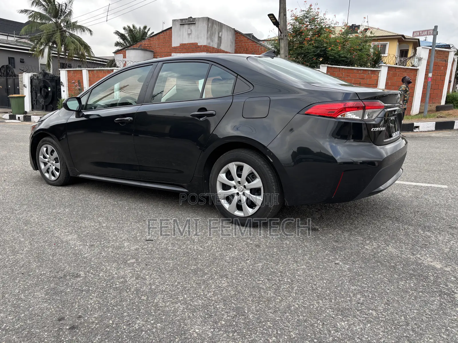 Toyota Corolla LE 2020 Black