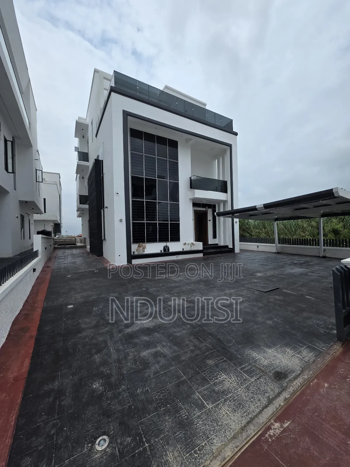 5bdrm Duplex in Megamond Estate, Lekki Phase 1 for sale