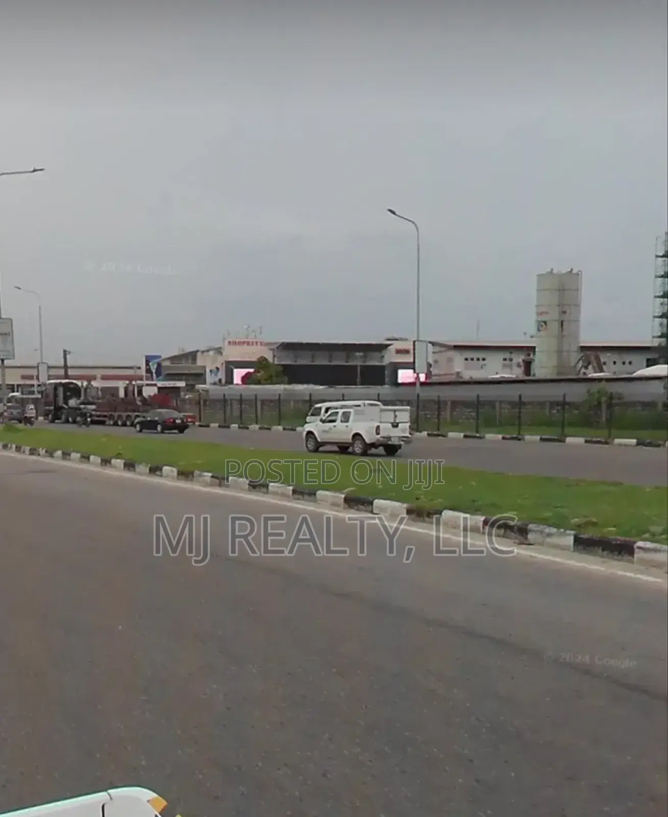 Ozumba Mbadiwe: 4,300 SQM Waterfront Land for Sale.