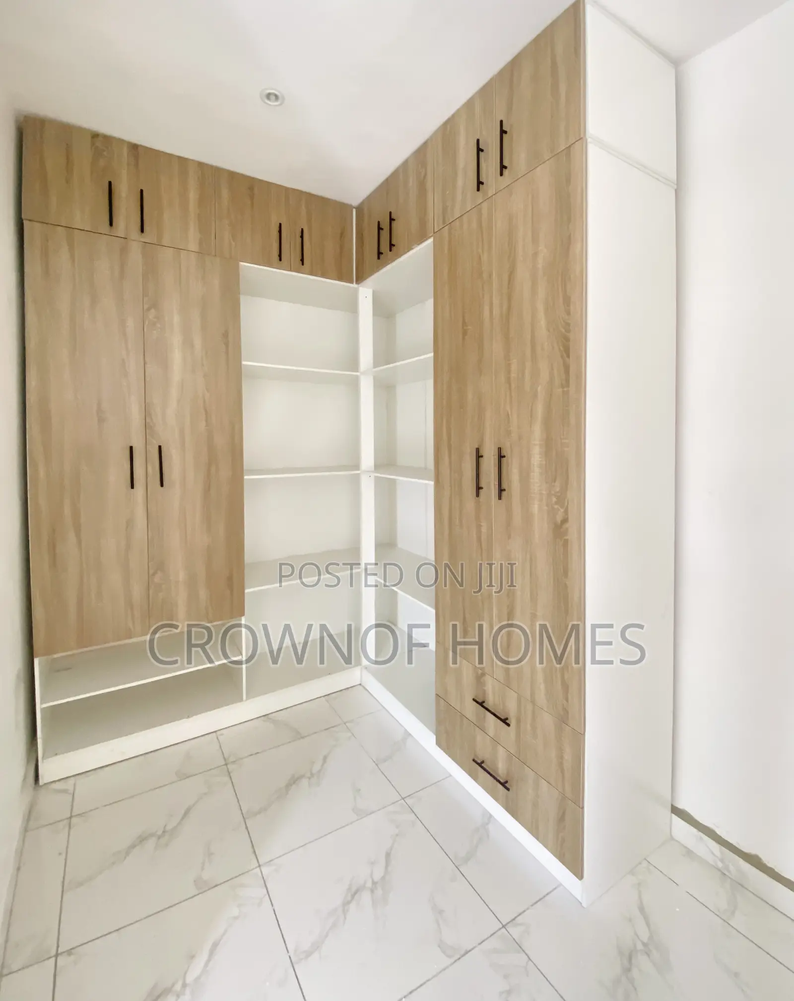 4bdrm Duplex in Sangotedo for sale