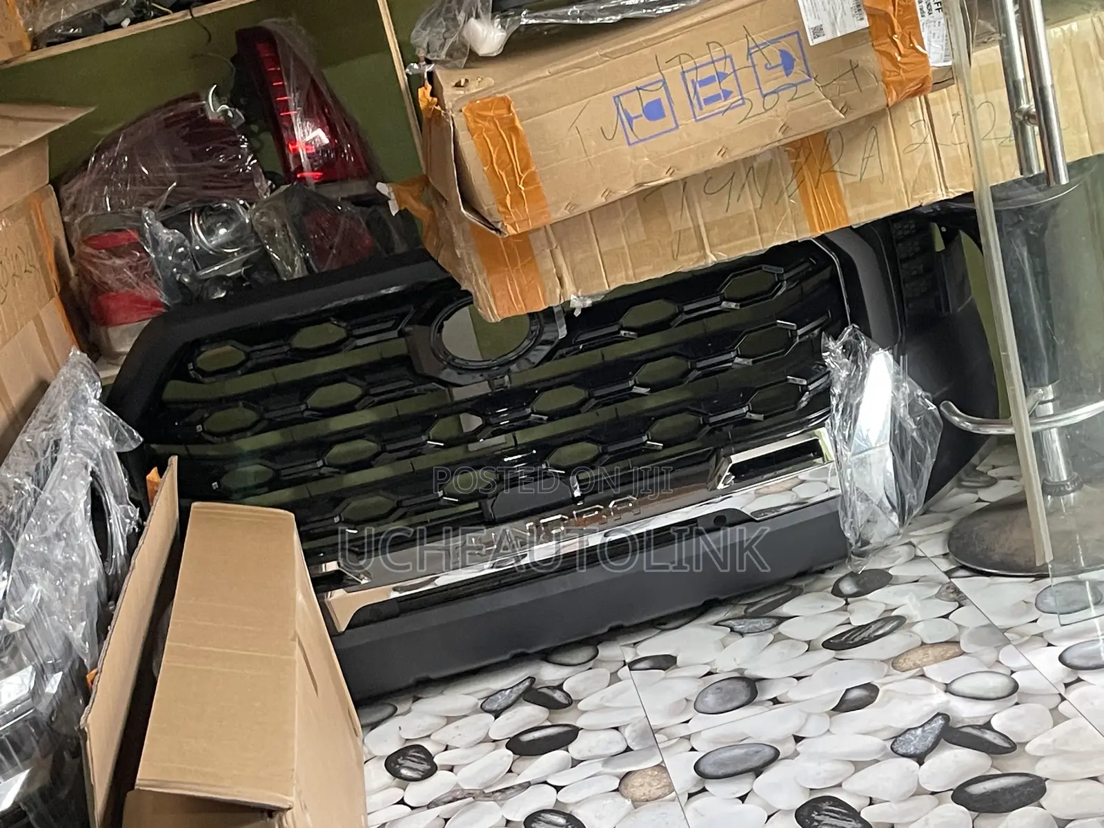 Complete Front Bumper Toyota Tundra 2024 Available
