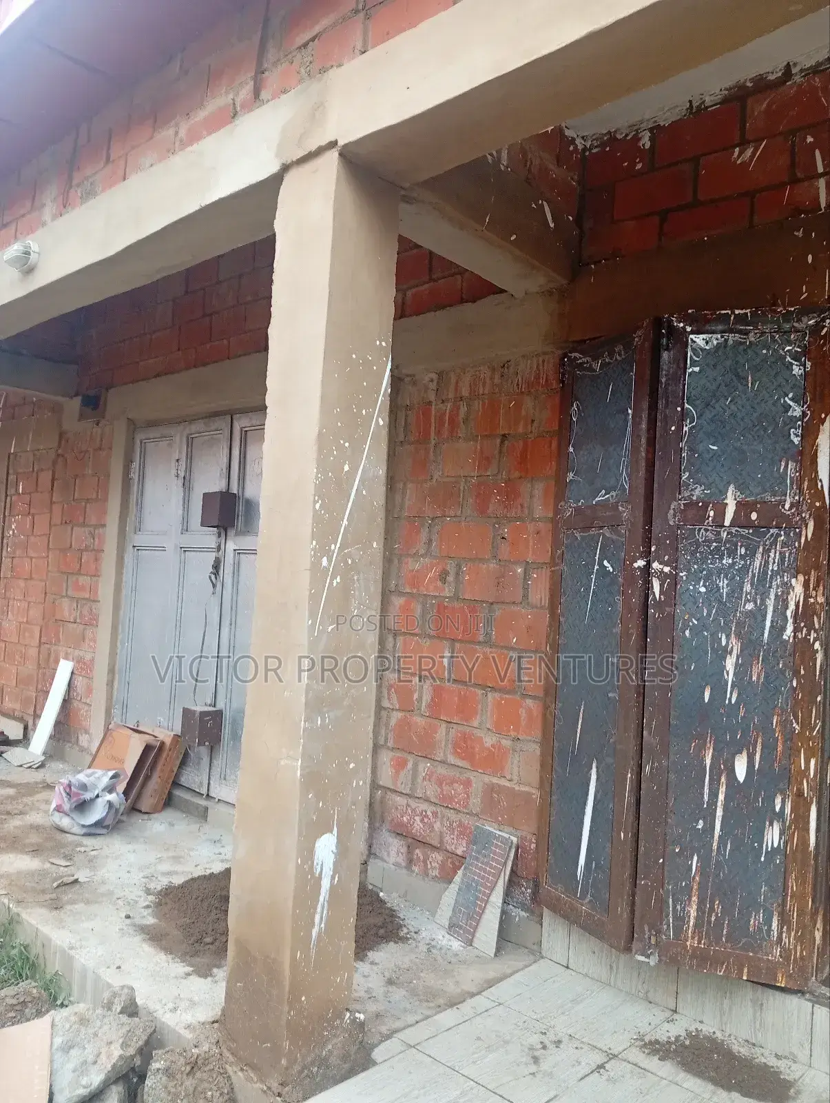 Commercial Shop