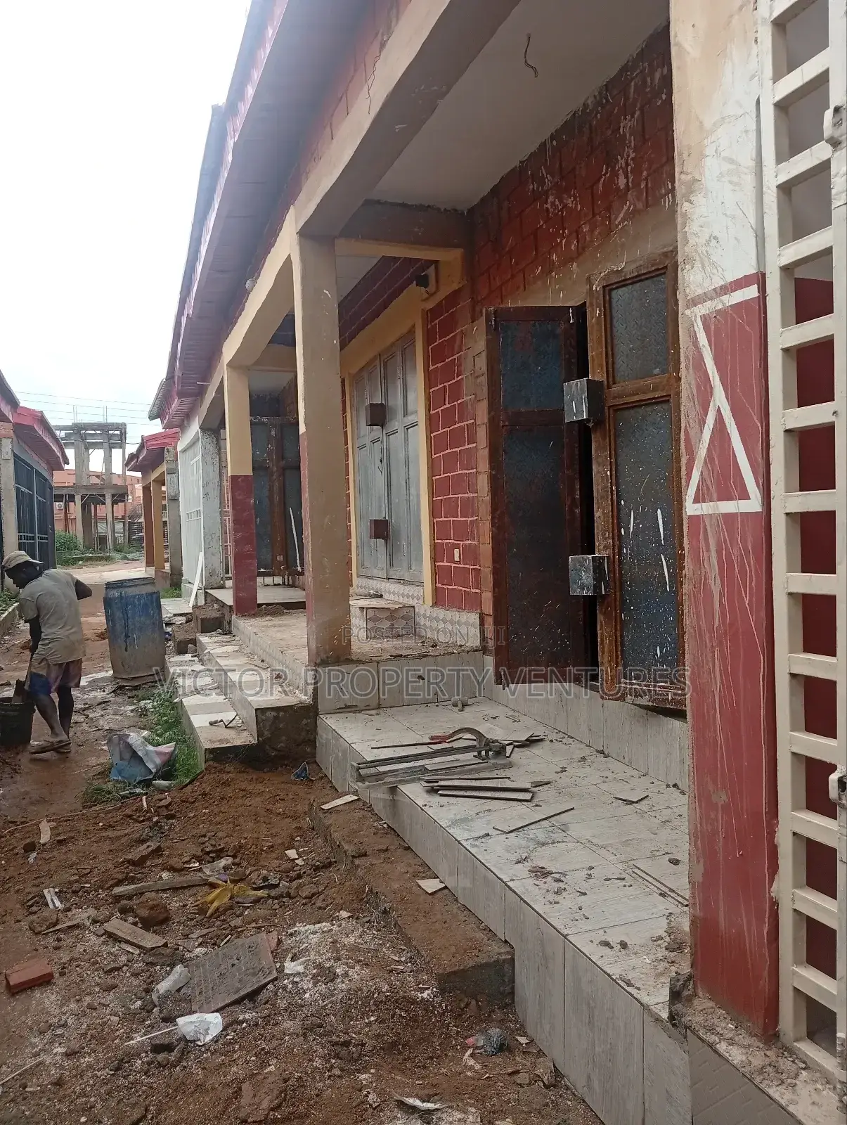 Commercial Shop