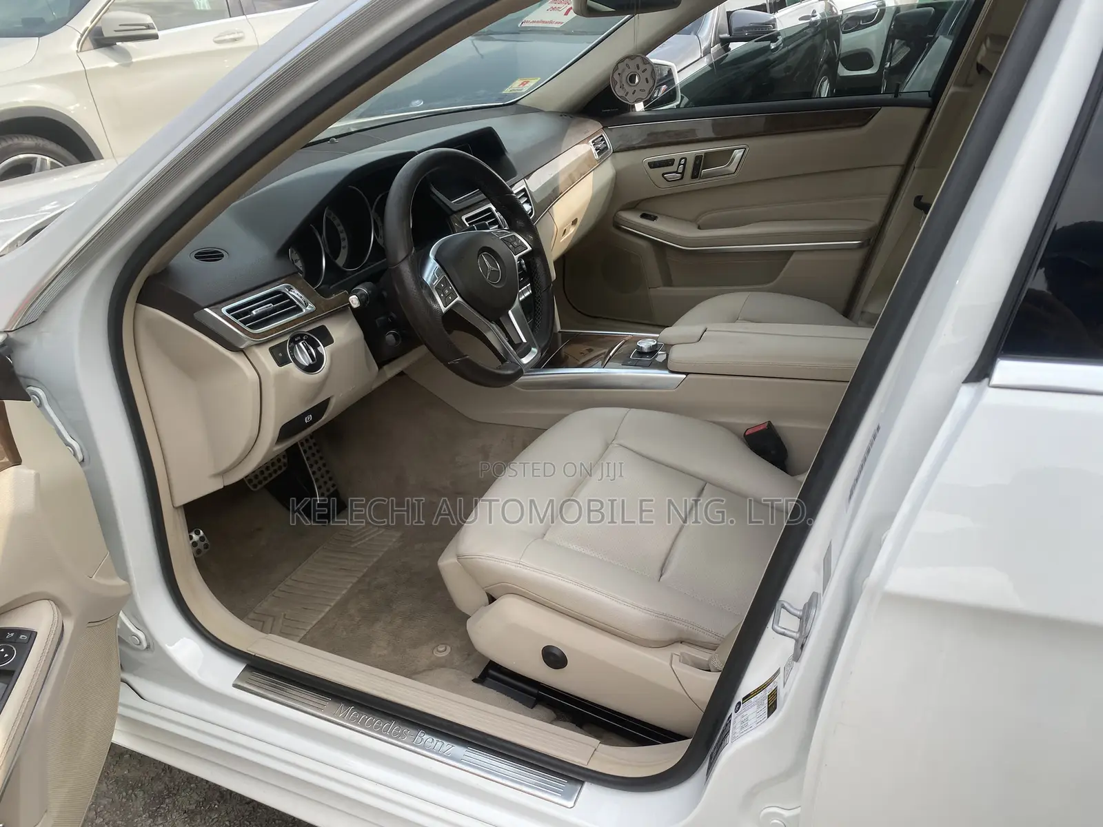 Mercedes-Benz E350 Base 4Matic Sedan AWD (3.5L 6cyl 7A) 2015 White