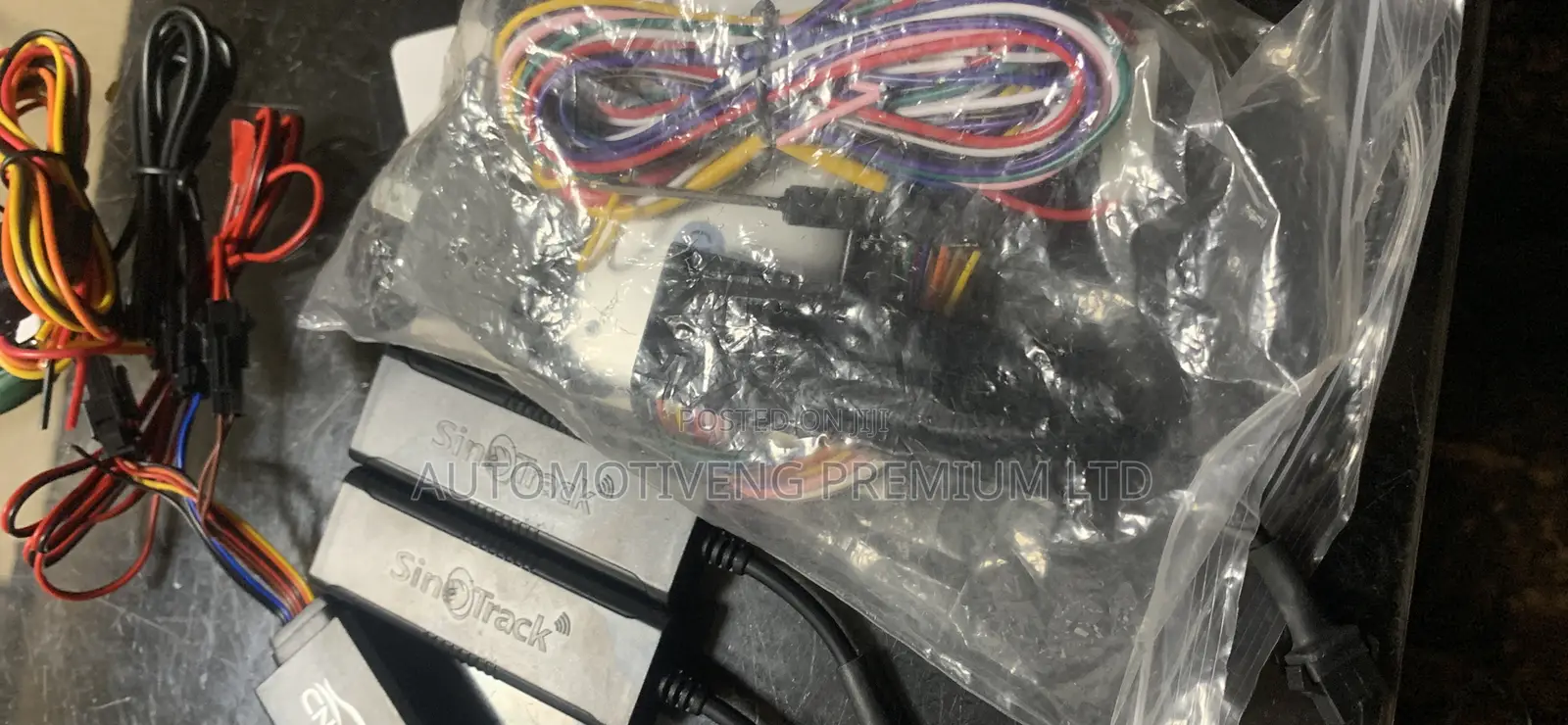 Vehicle GPRS/GPS GSM Tracker and Install