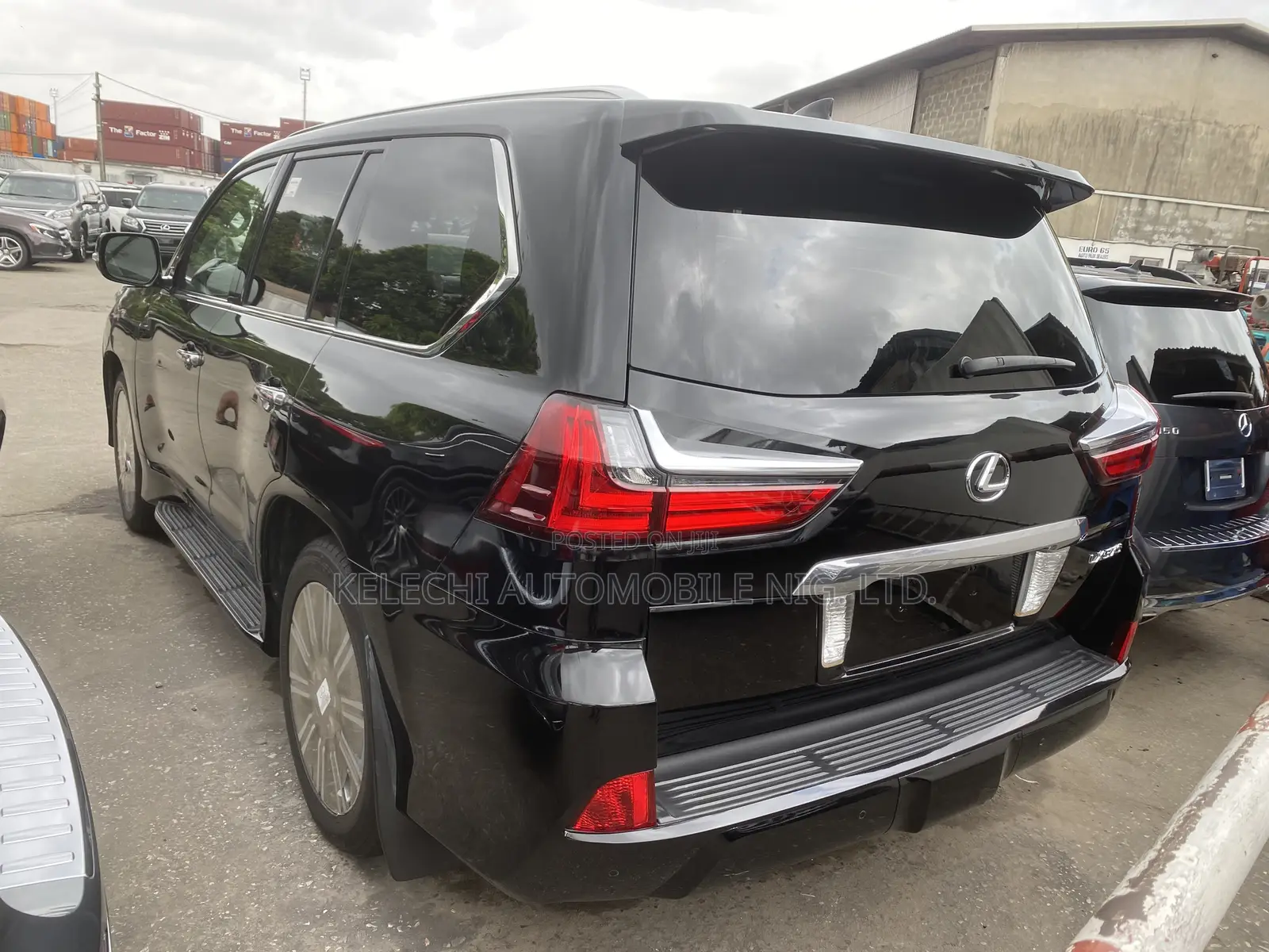 Lexus LX 570 (5 seats) AWD 2016 Black