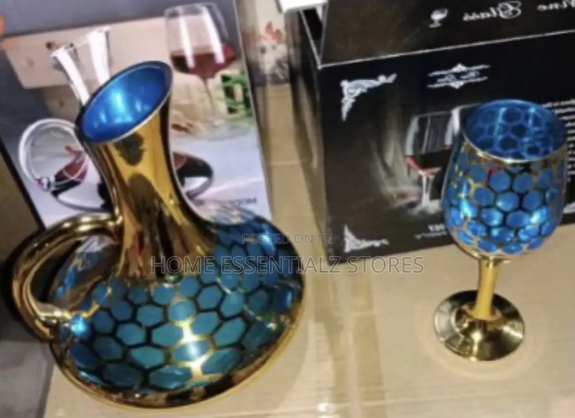 Decanter Gold Luxury Wine Glass With 6 Pieces Glasses