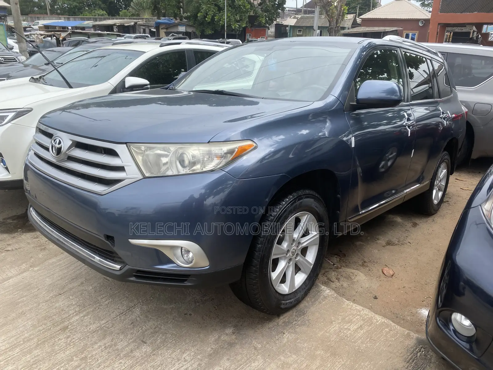 Toyota Highlander 3.5L 4WD 2013 Blue