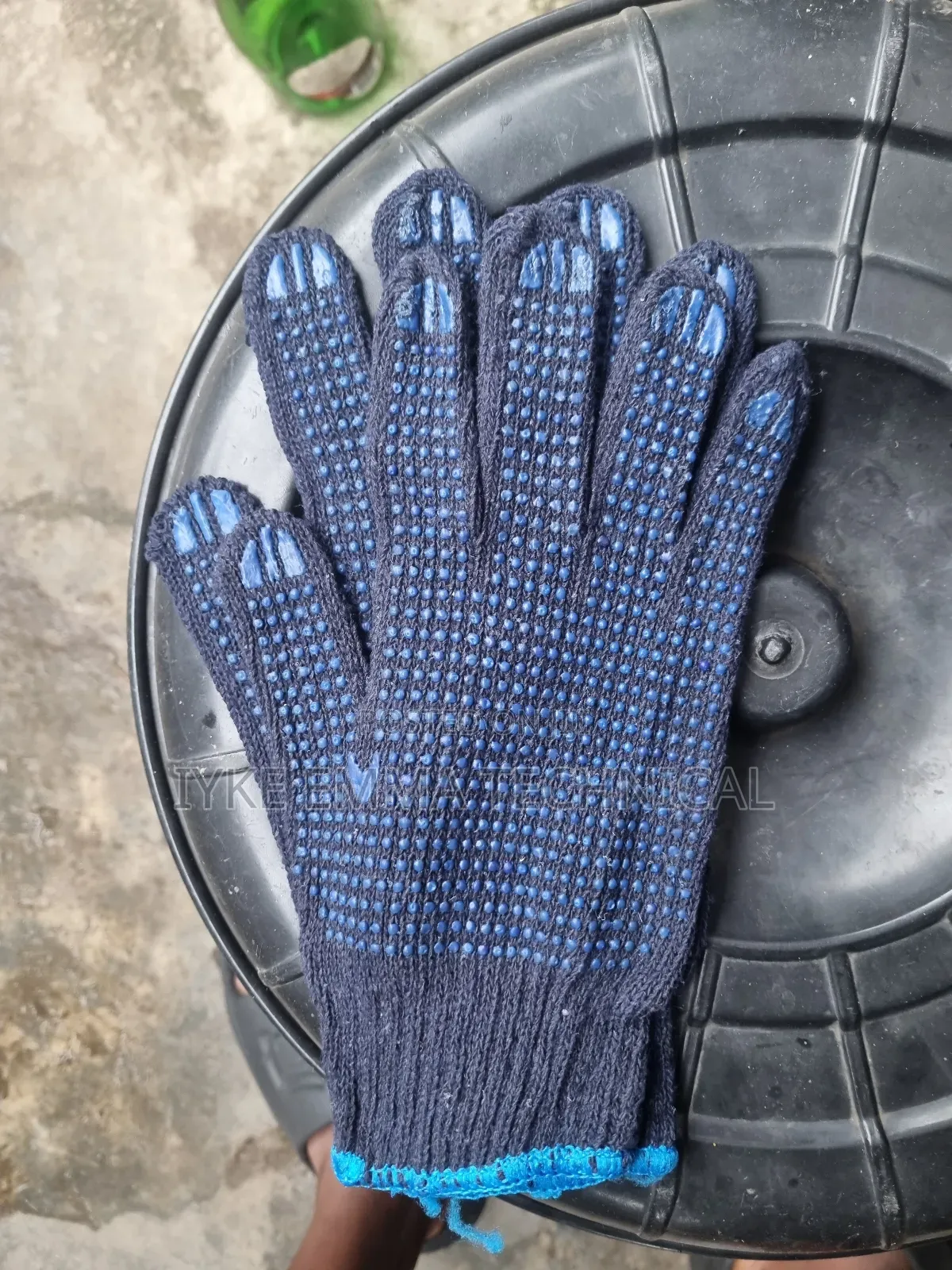 Hand Gloves Dotted (Blue)