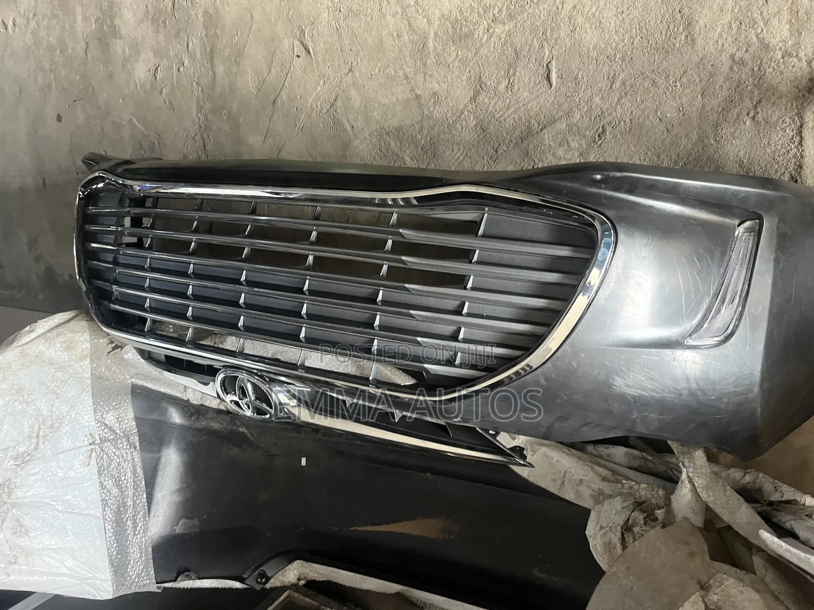 Front Bumper Avalon 2018 Complete Available
