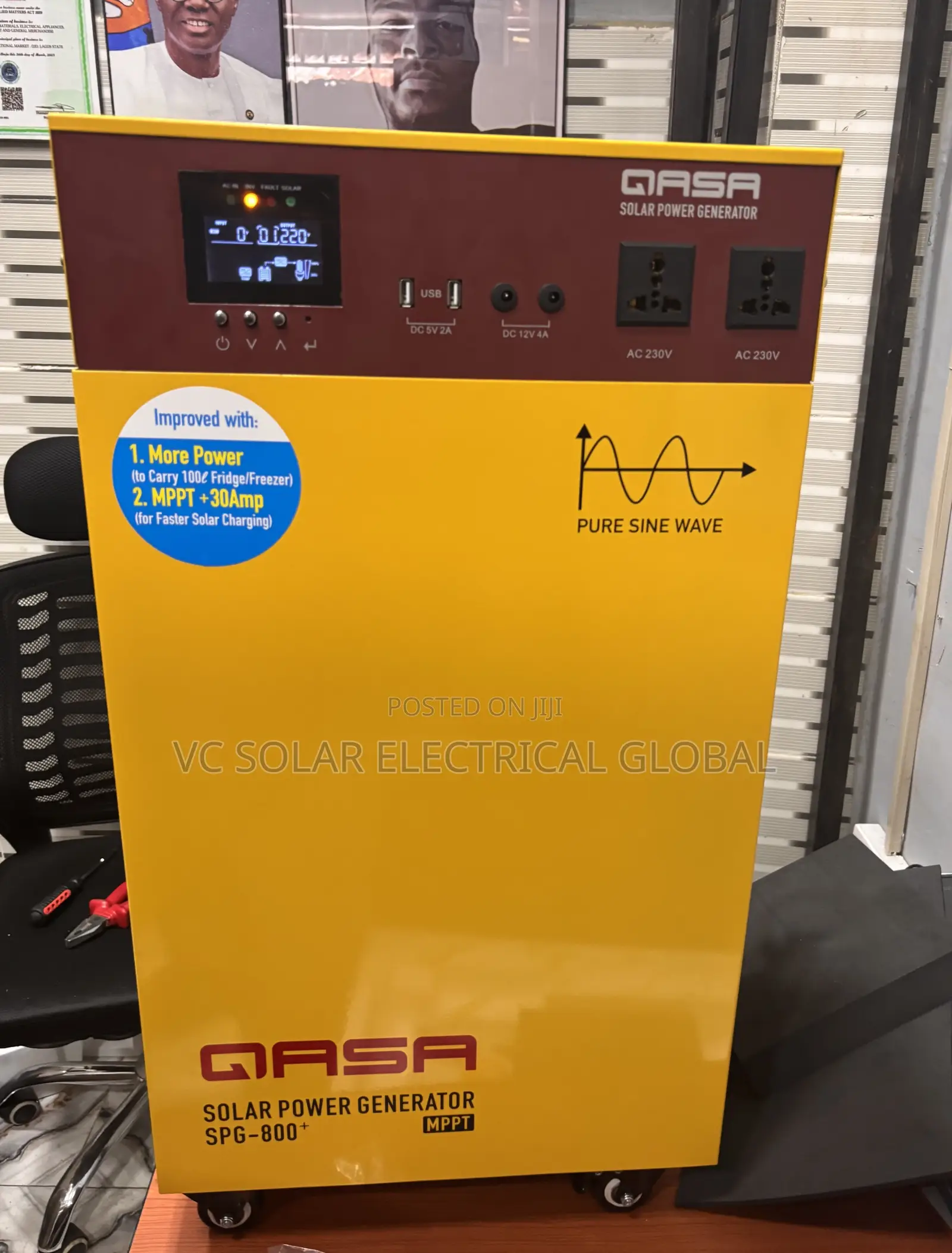 800w Qasa Solar Generator That Comes With 2 450 Solar Panels