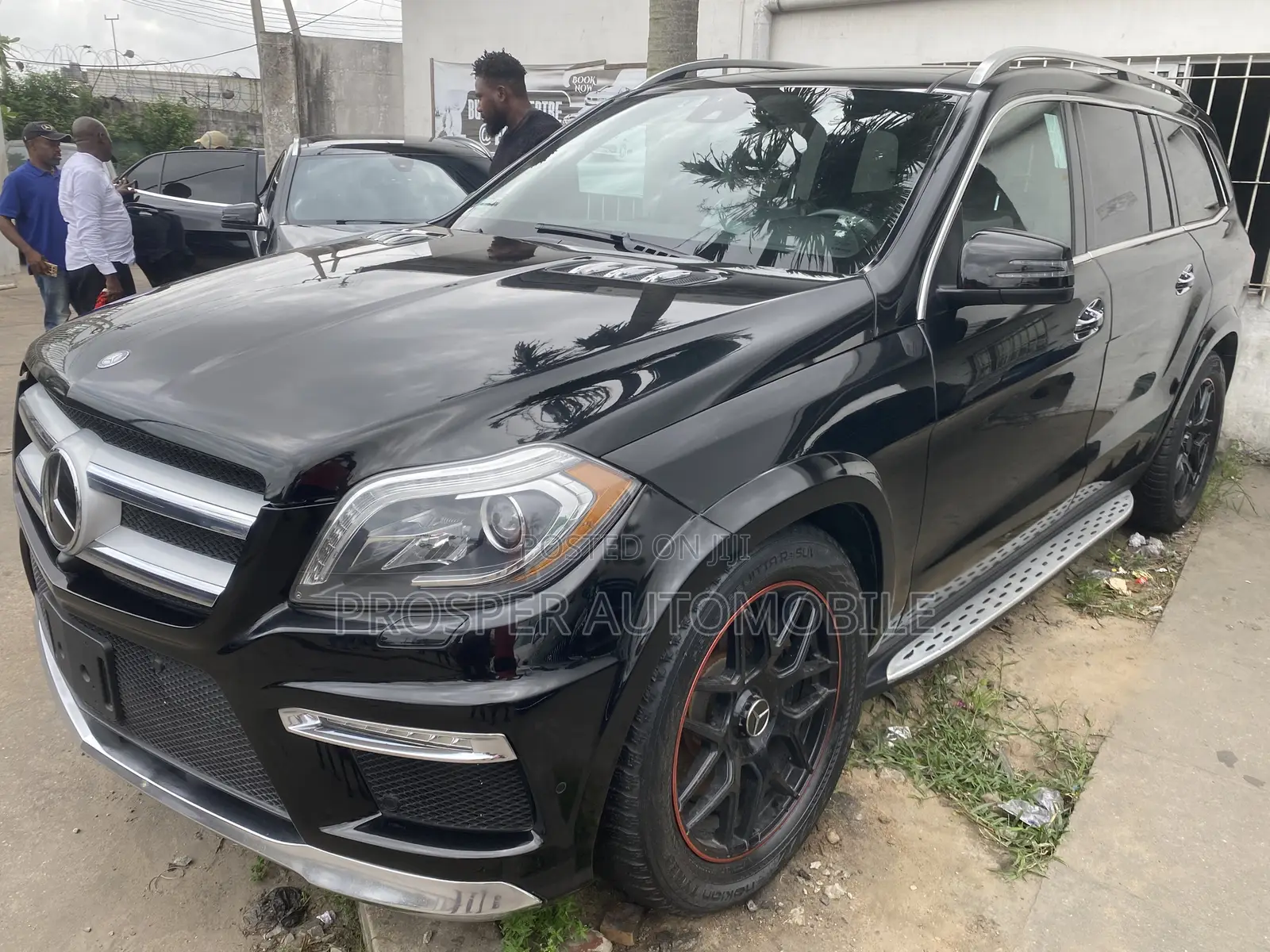 Mercedes-Benz GL-Class GL550 4MATIC 4dr SUV AWD (4.7L 8cyl Turbo 7A)