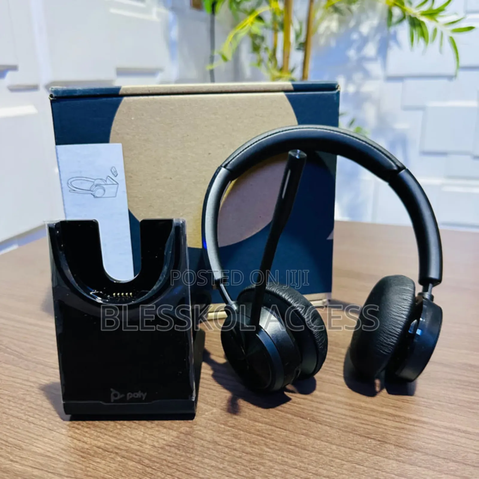 Poly Savi 7320 Uc Wireless Dect Headset
