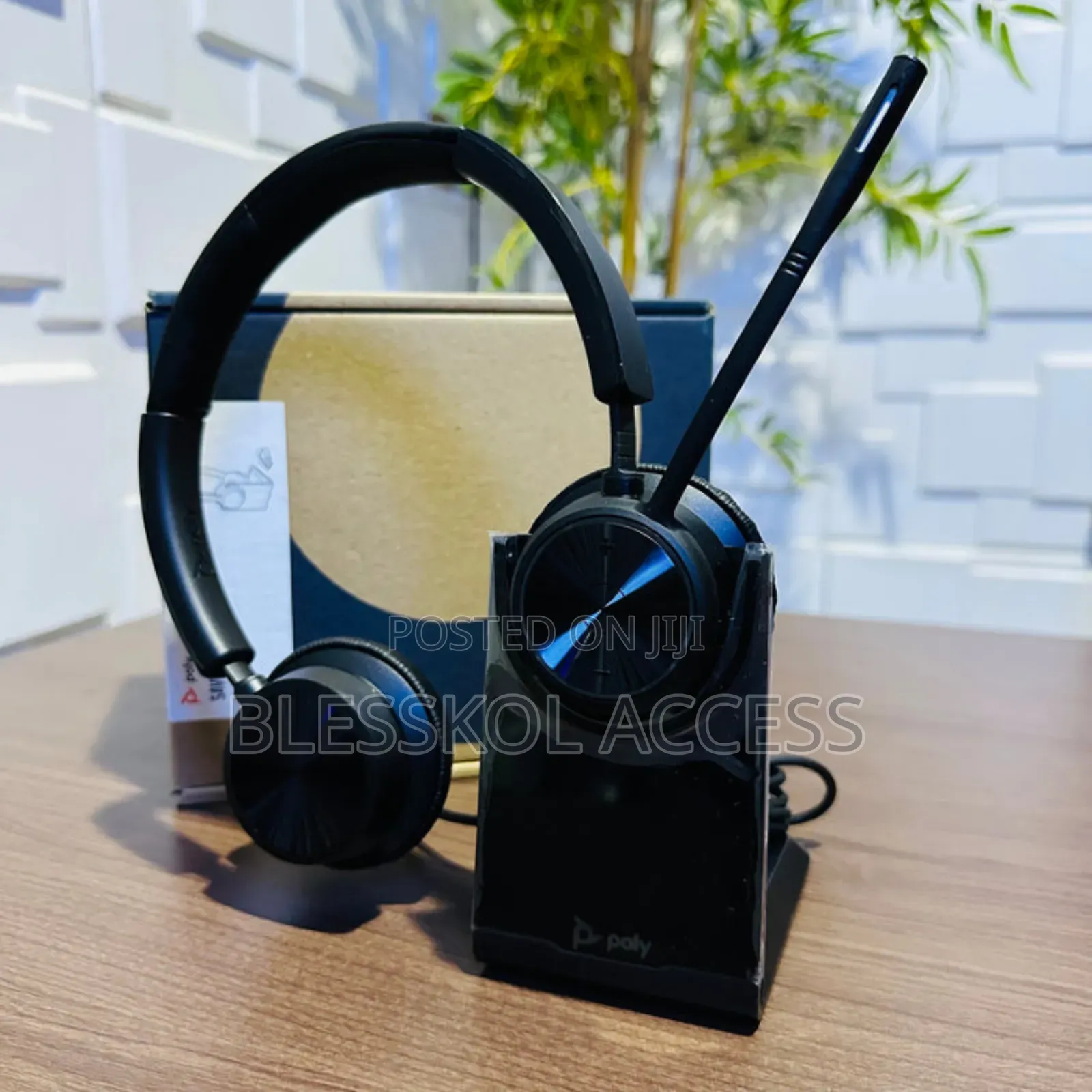 Poly Savi 7320 Uc Wireless Dect Headset