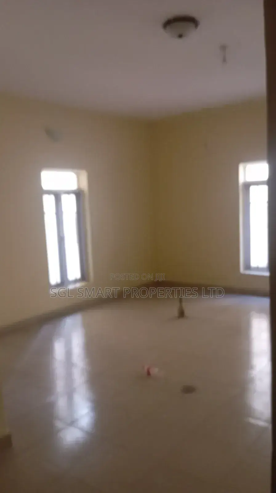 3bdrm Apartment in Commissioner Quoters, Awka for rent