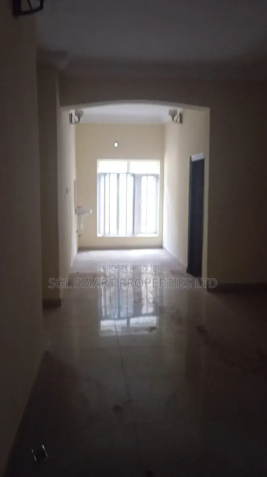 3bdrm Apartment in Commissioner Quoters, Awka for rent