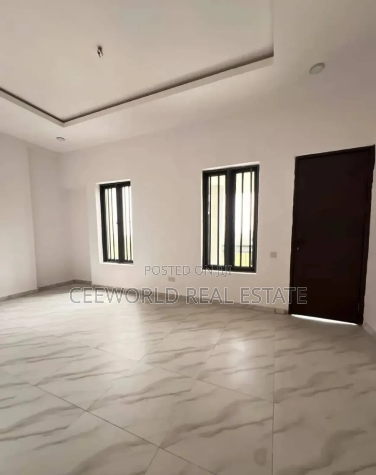 3bdrm Duplex in Oluyole Estate for sale