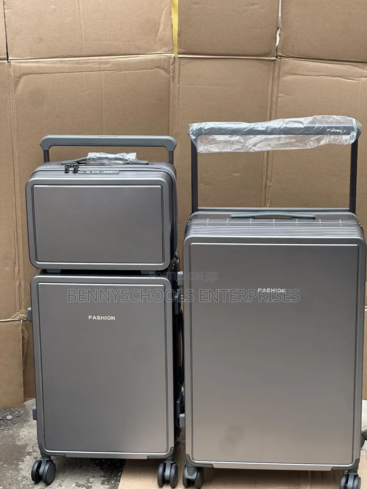 Fashion Set of 3 Gray Celebrity Luxury Luggage Boxes