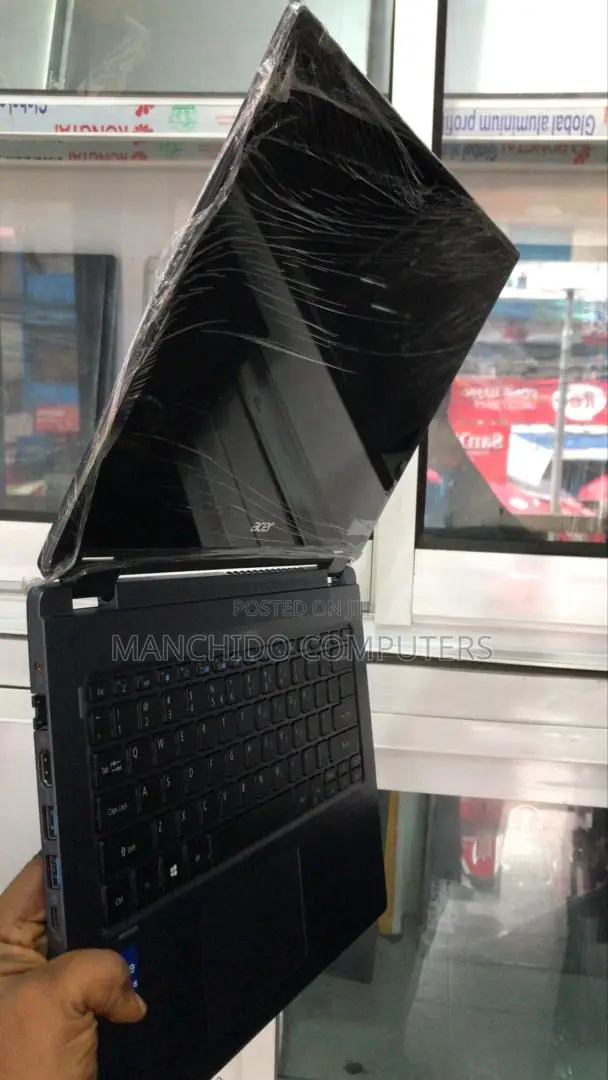 Laptop Acer TravelMate P4 16GB Intel Core i7 SSD 512GB