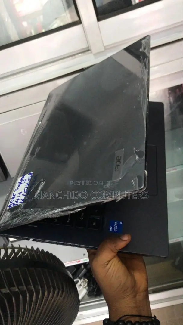 Laptop Acer TravelMate P4 16GB Intel Core i7 SSD 512GB