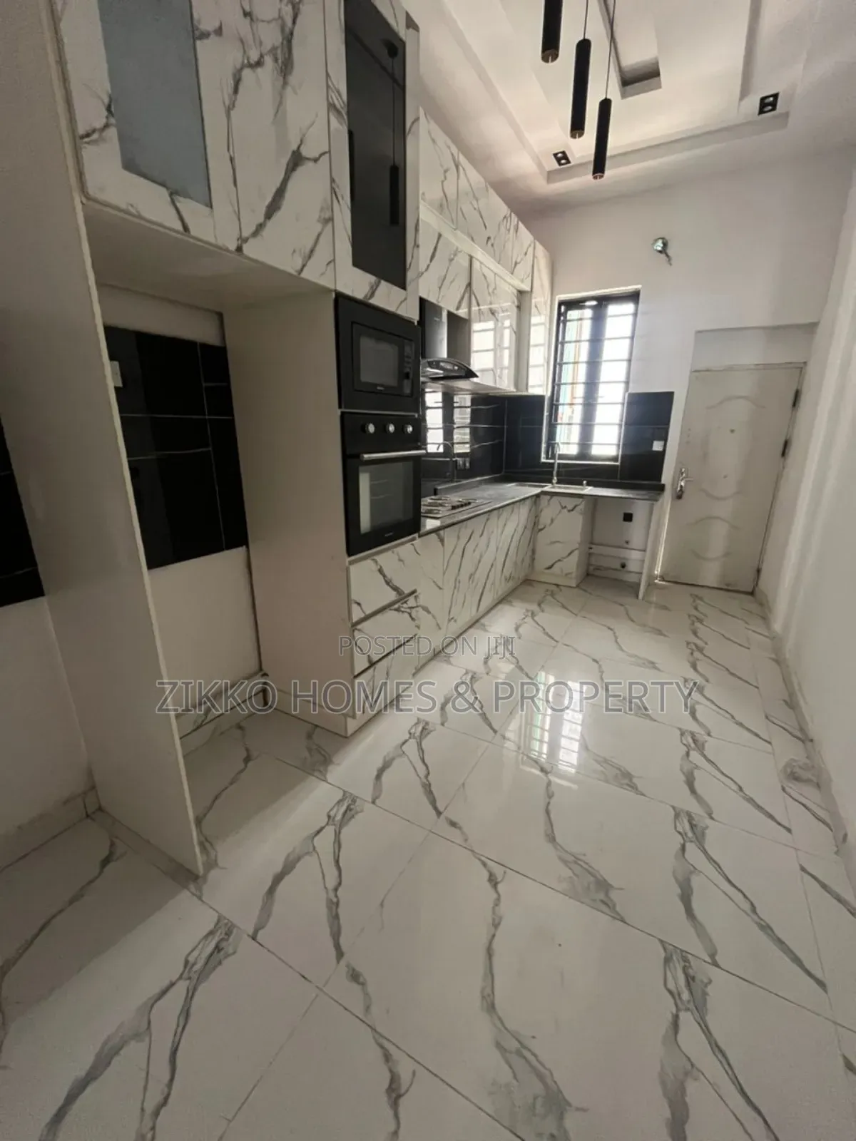 4bdrm Duplex in Ajah for sale