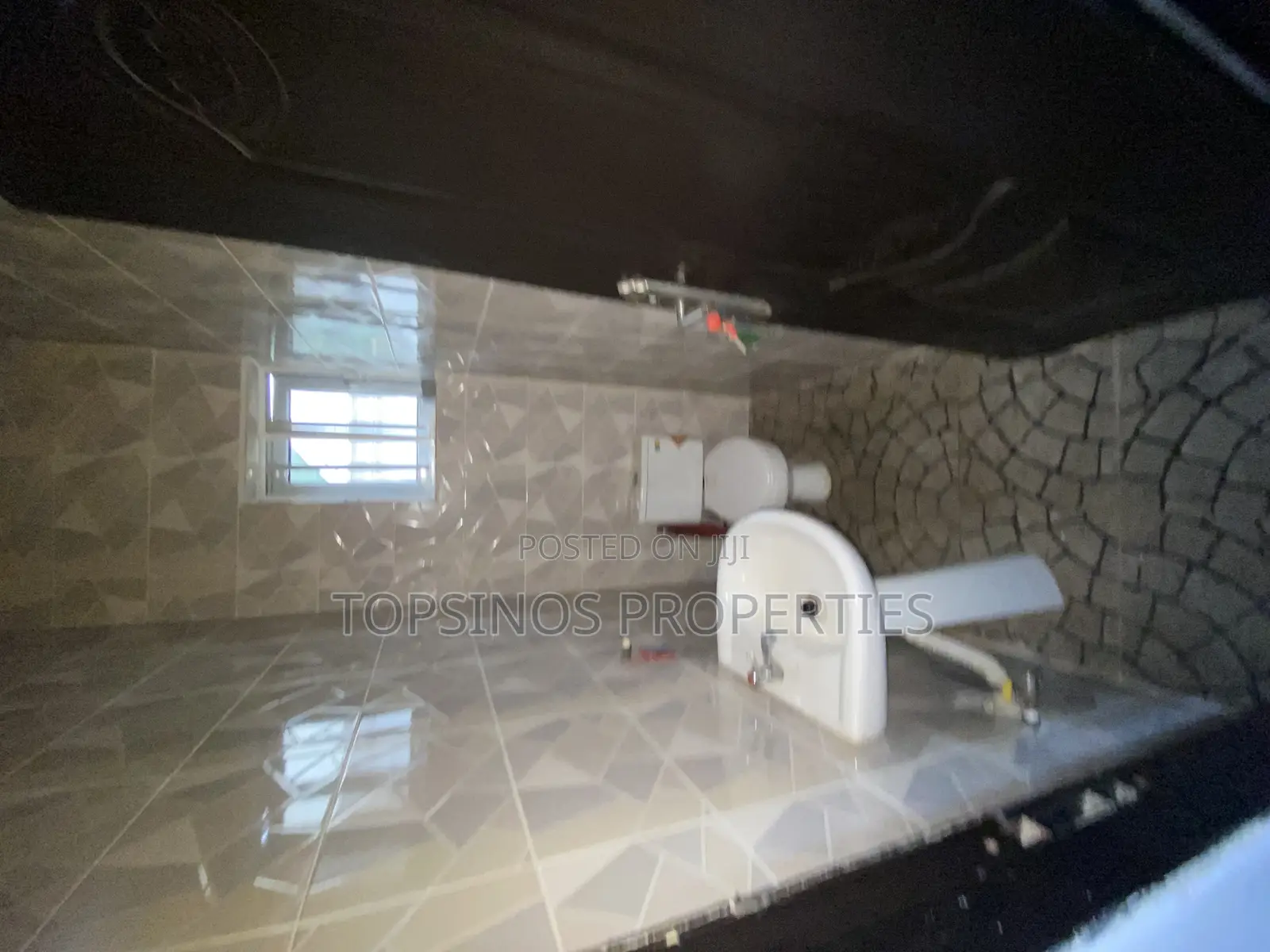 2bdrm Block of Flats in Dawaki for rent