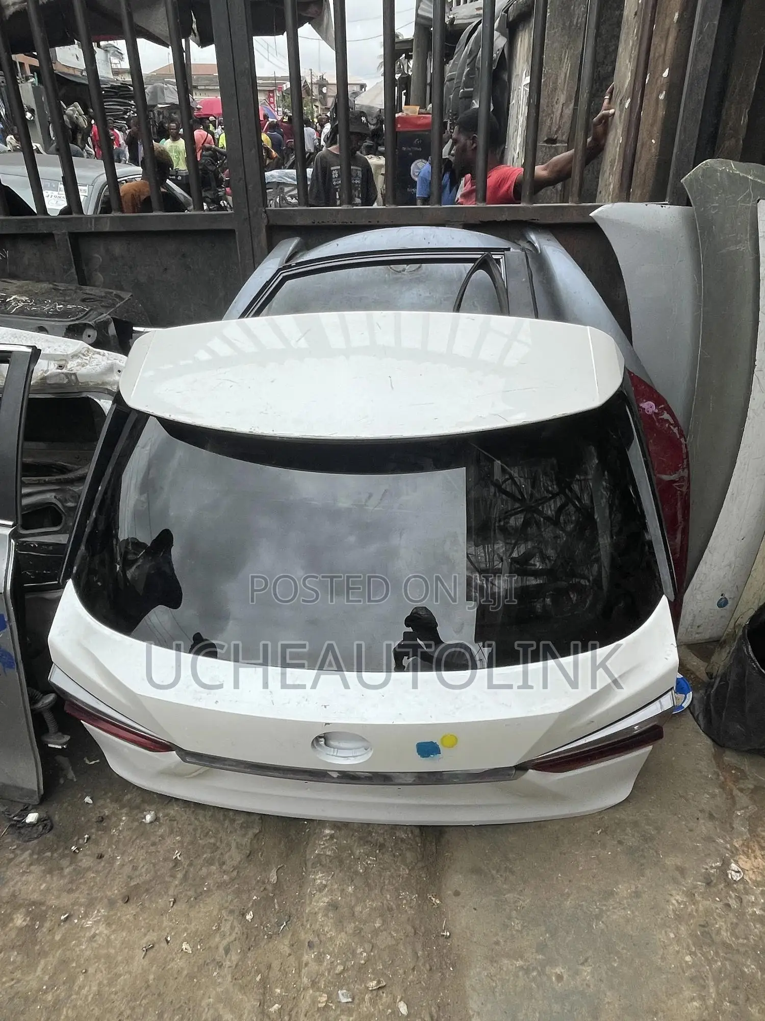 Lexus Rx350 2019 Complete Back Booth Available