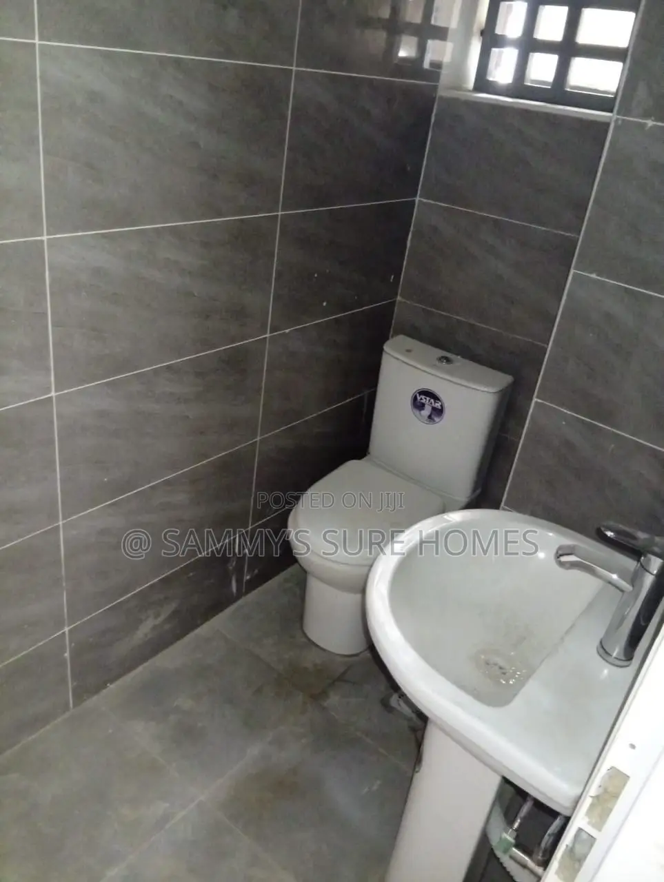 2bdrm Block of Flats in Fo1 Kubwa for rent