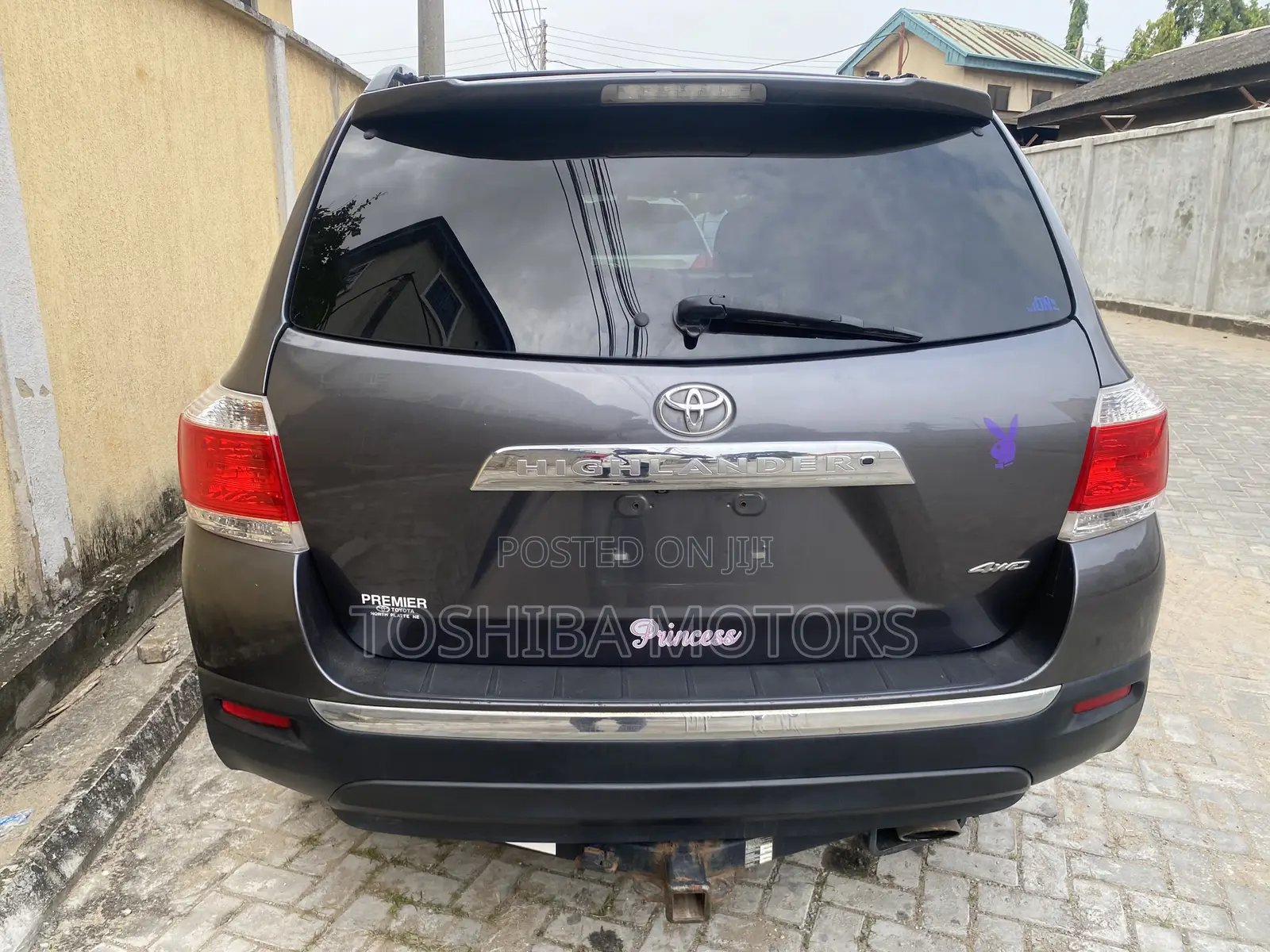 Toyota Highlander SE 2012 Gray