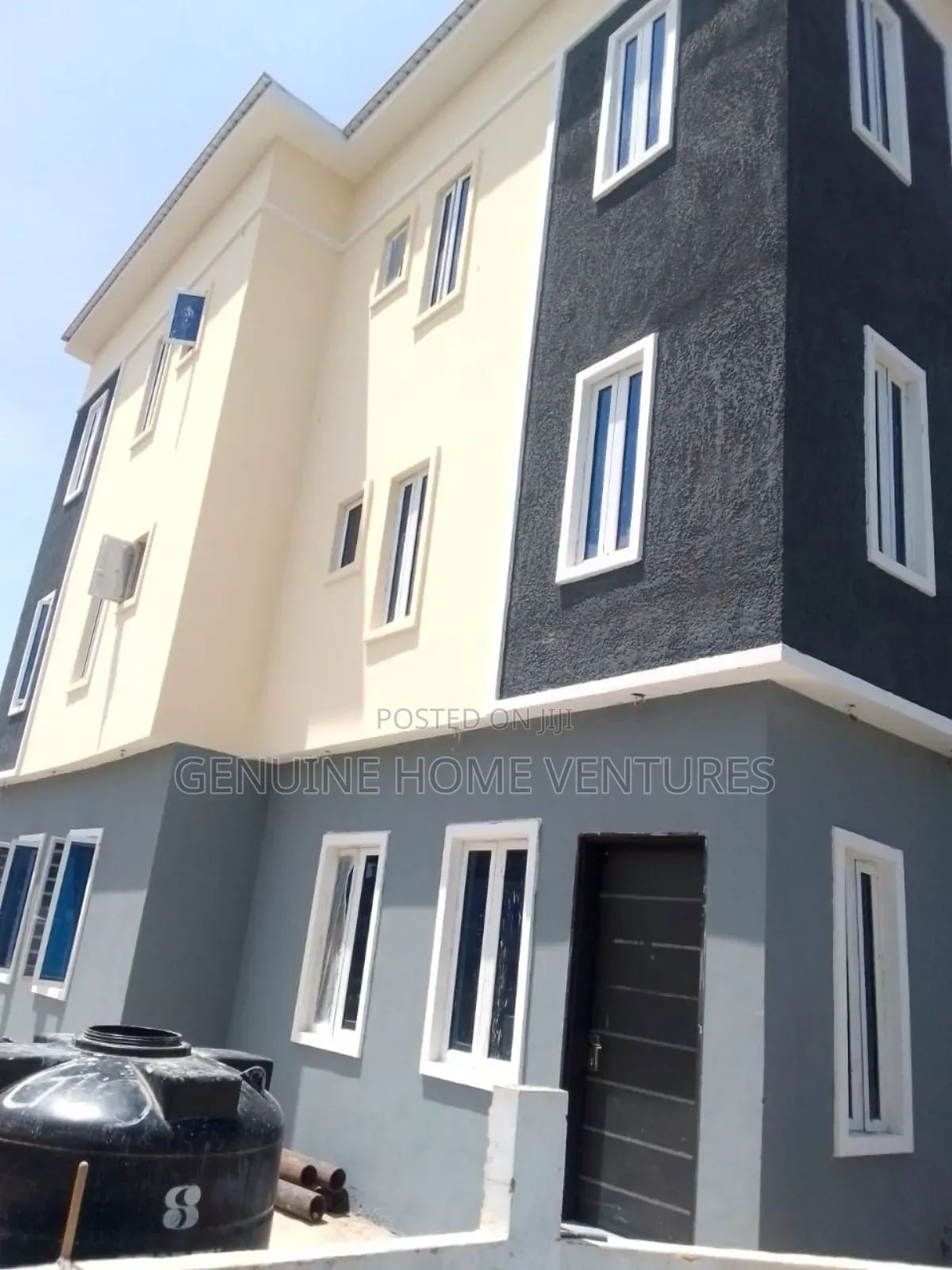 4bdrm Duplex in Arowojobe Estate for sale