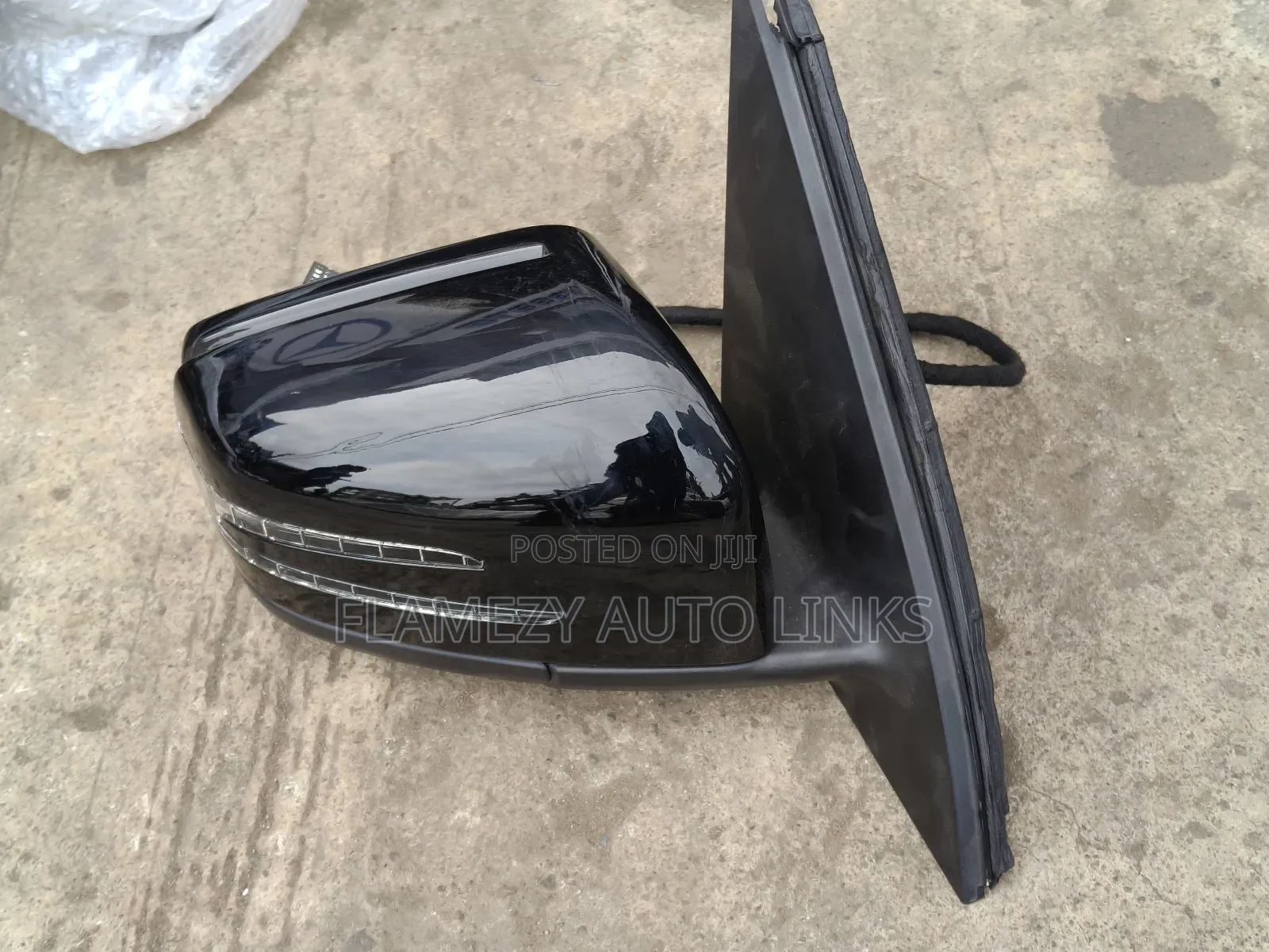 Ml350 / Gle 350 Side Mirror 2014
