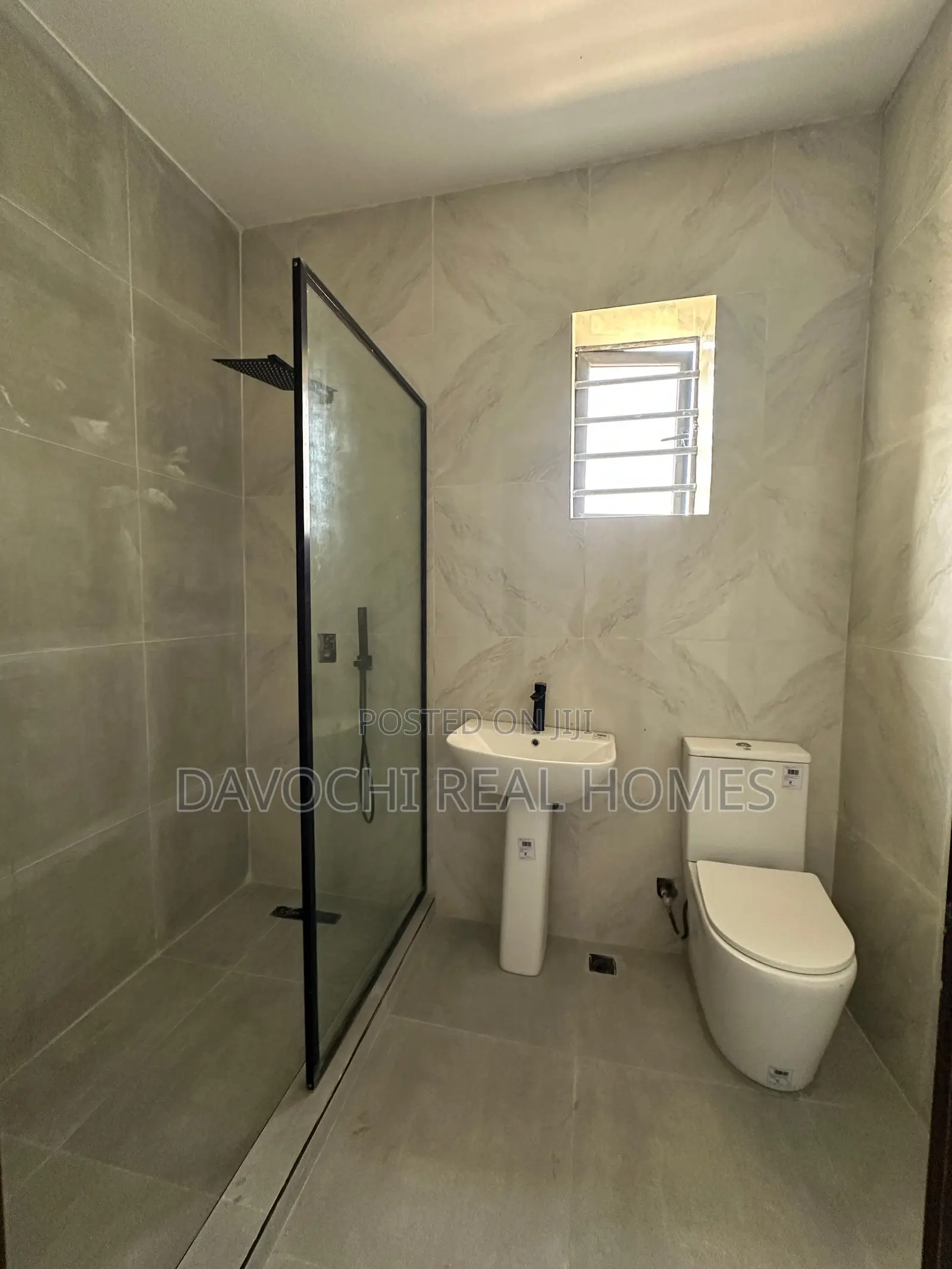 4bdrm Duplex in Lekki Phase1 for sale