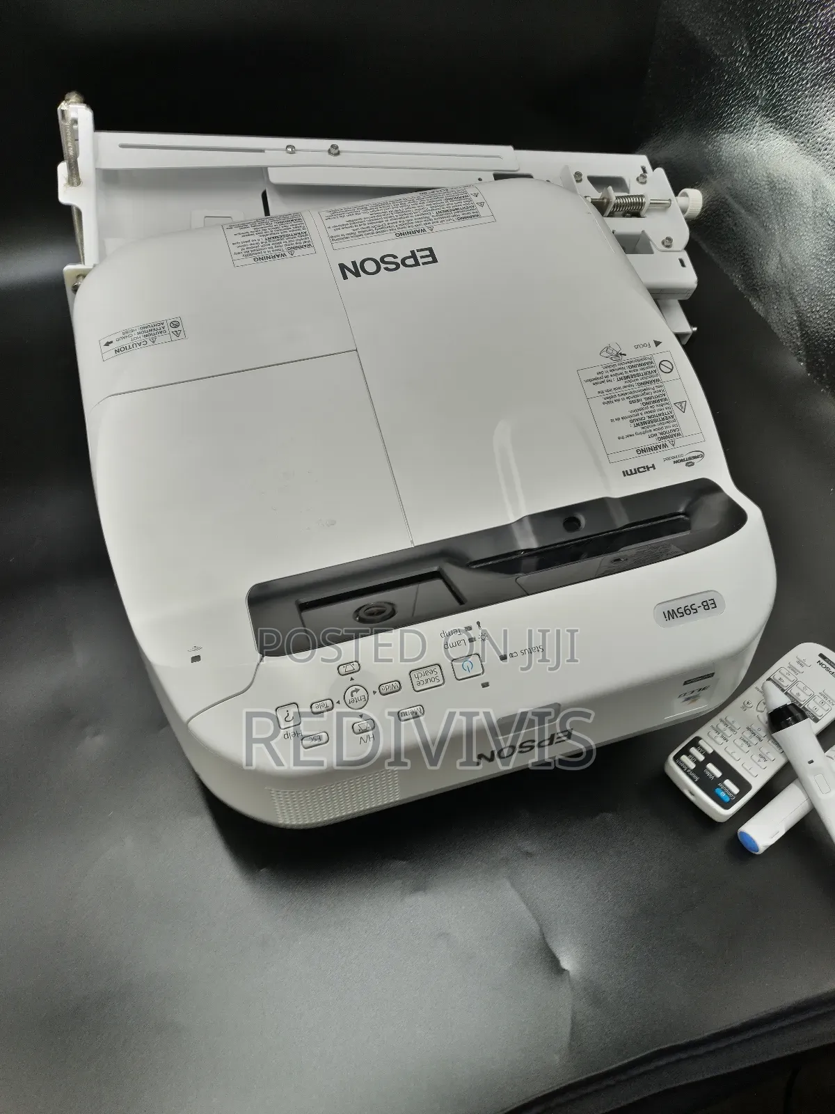 Epson Eb-595wi Ultra-Short- Throw Interactive 3lcd Projector - Wxga,