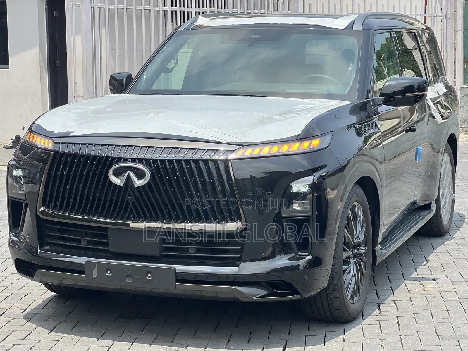 New Infiniti QX80 2025 Black