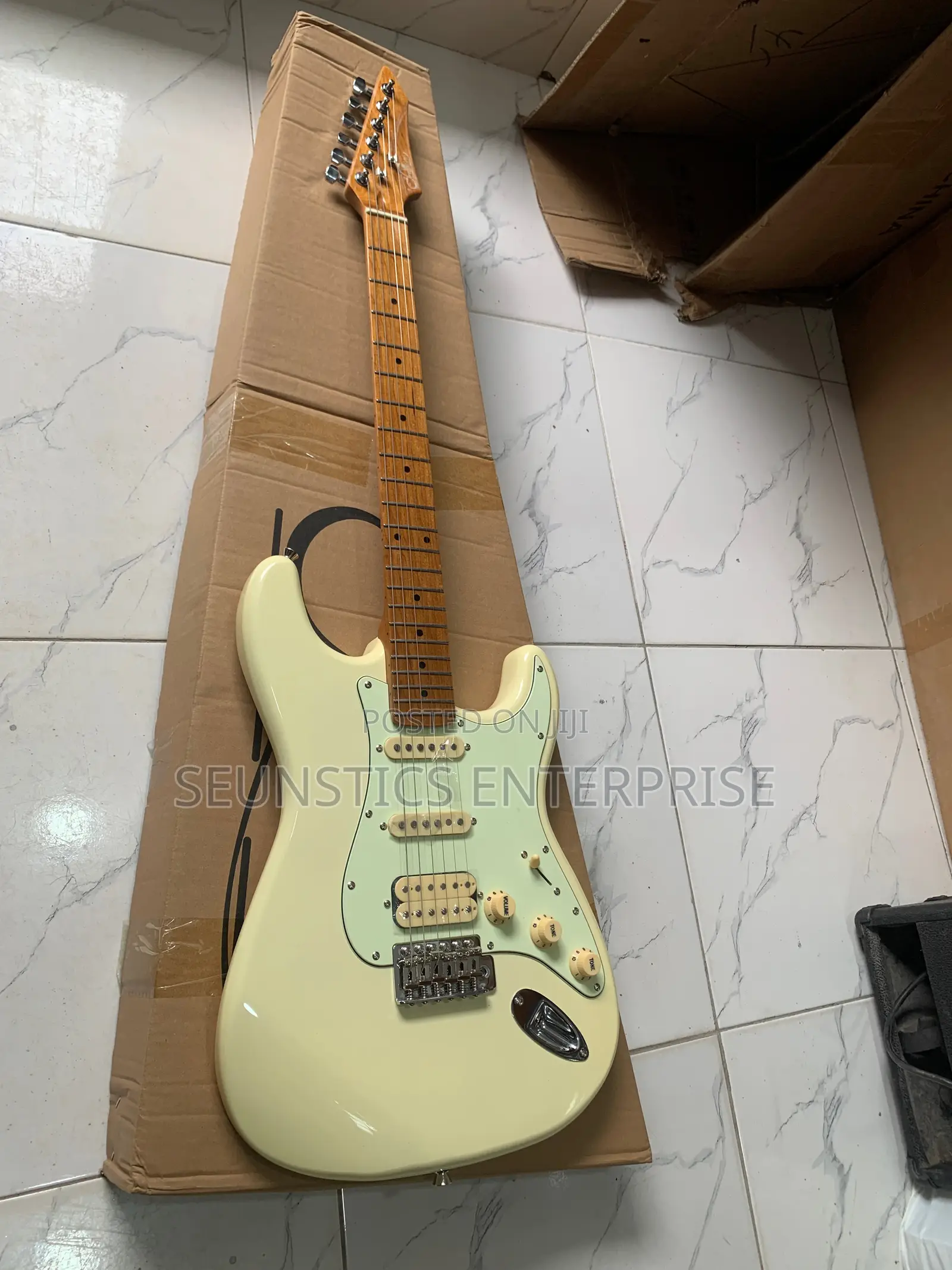 Quality Sevillana Stratocaster Lead Guitar