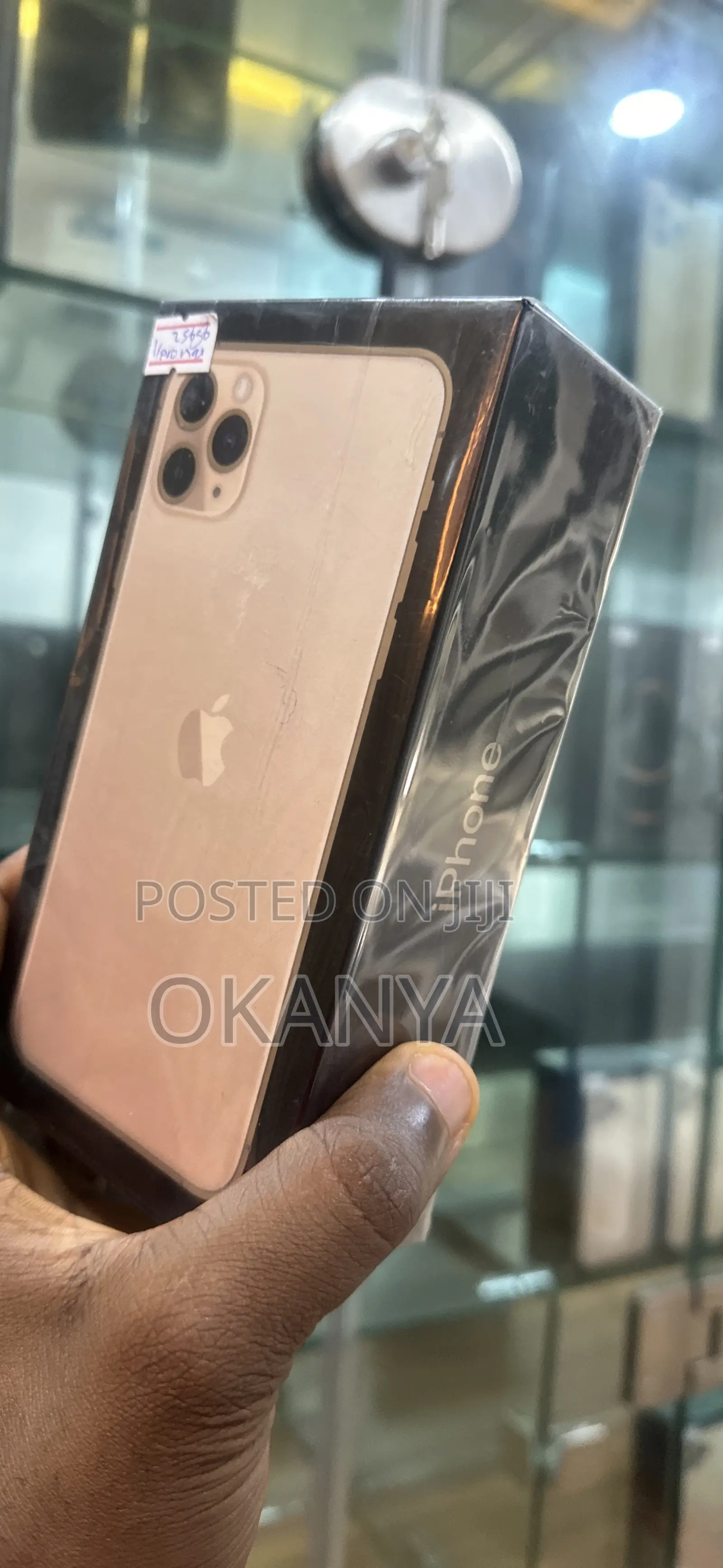 New Apple iPhone 11 Pro Max 256 GB Gold