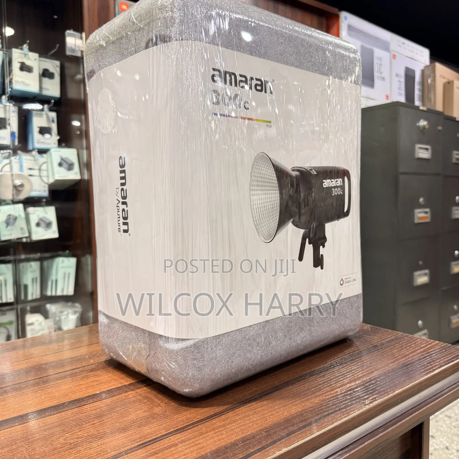 Amaran 300c 300w RGBWW Full-Color Bowens Mount Led Light