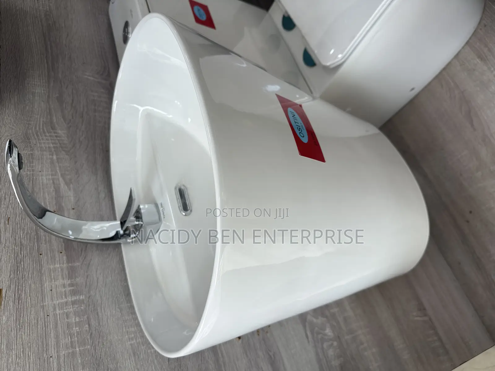 Hanging Basin With Mixer Tap