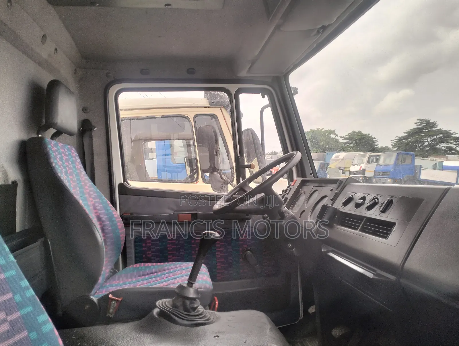 Mercedes Benz 814 Container Body