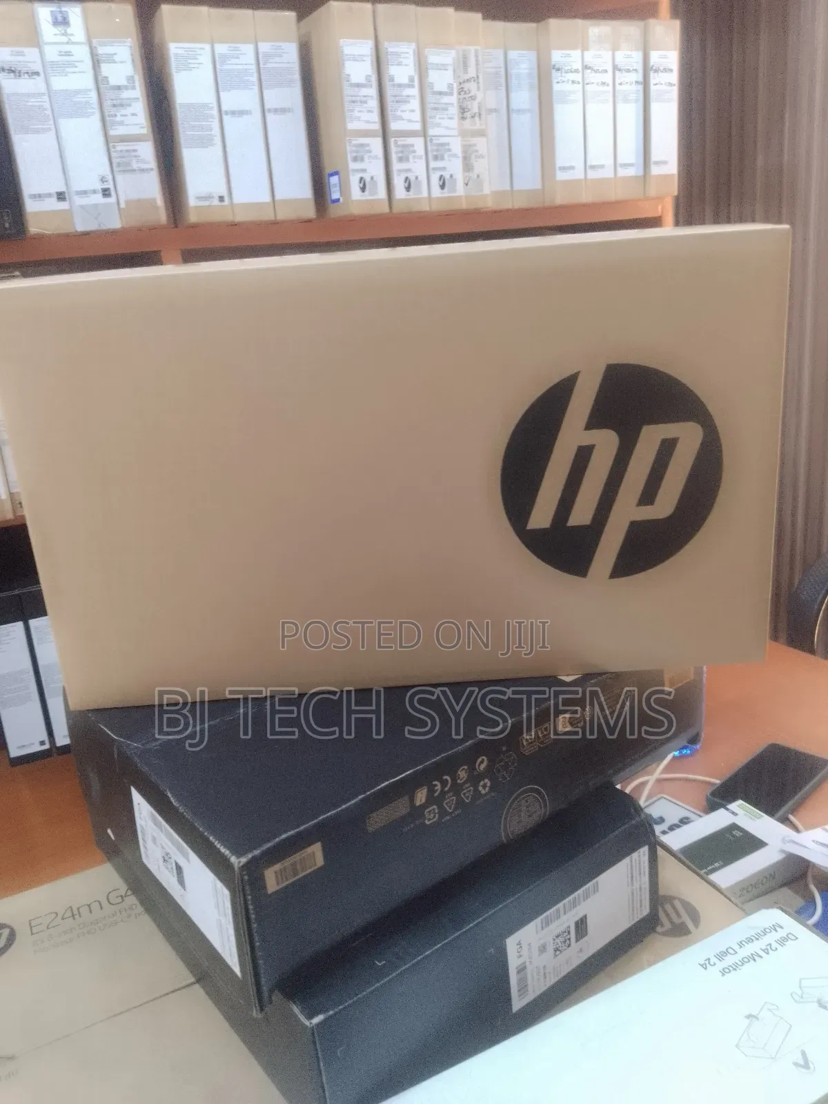 New Laptop HP 14S 4GB Intel Core I3 SSD 256GB