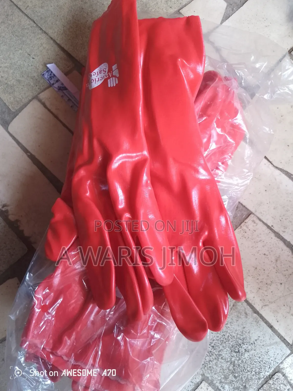 Red Hand Gloves