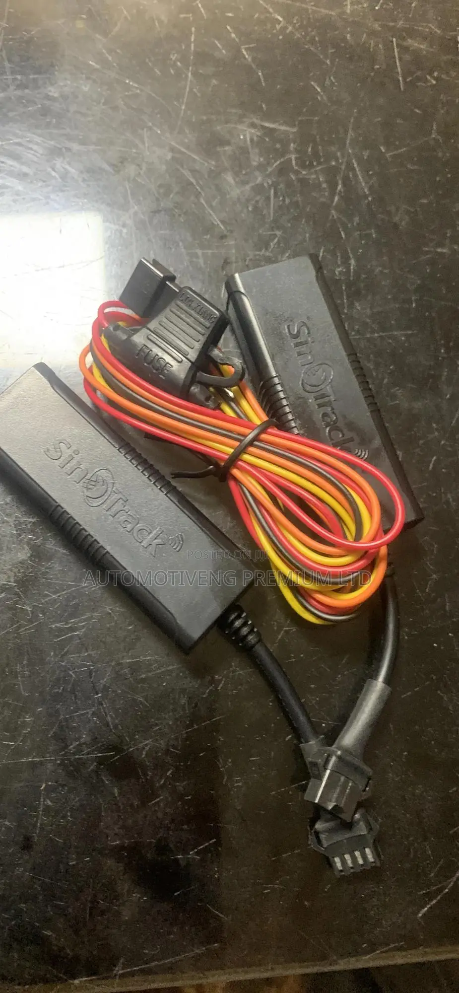 Durable Gps Tracker For All Cars And Trucks