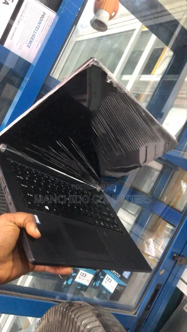 Laptop Acer TravelMate P4 8GB Intel Core i5 SSD 256GB