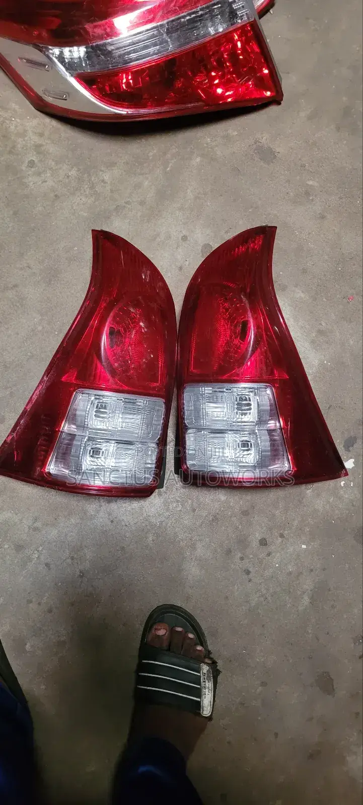 Rear Light Avanza 2012